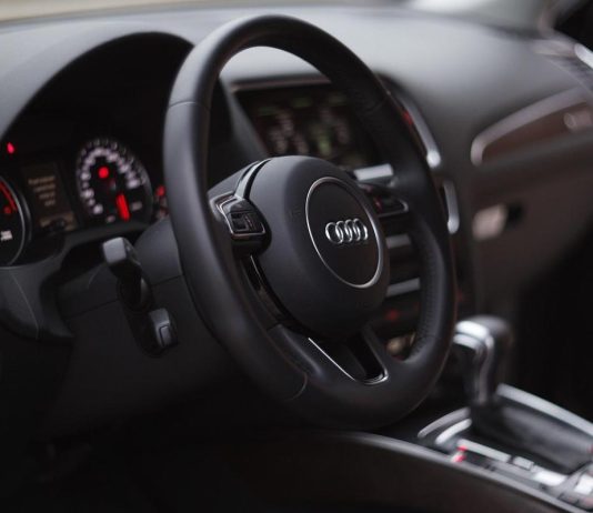 Proteggere il tuo veicolo dalle intemperie: il valore di una copertura antigrandine di qualità